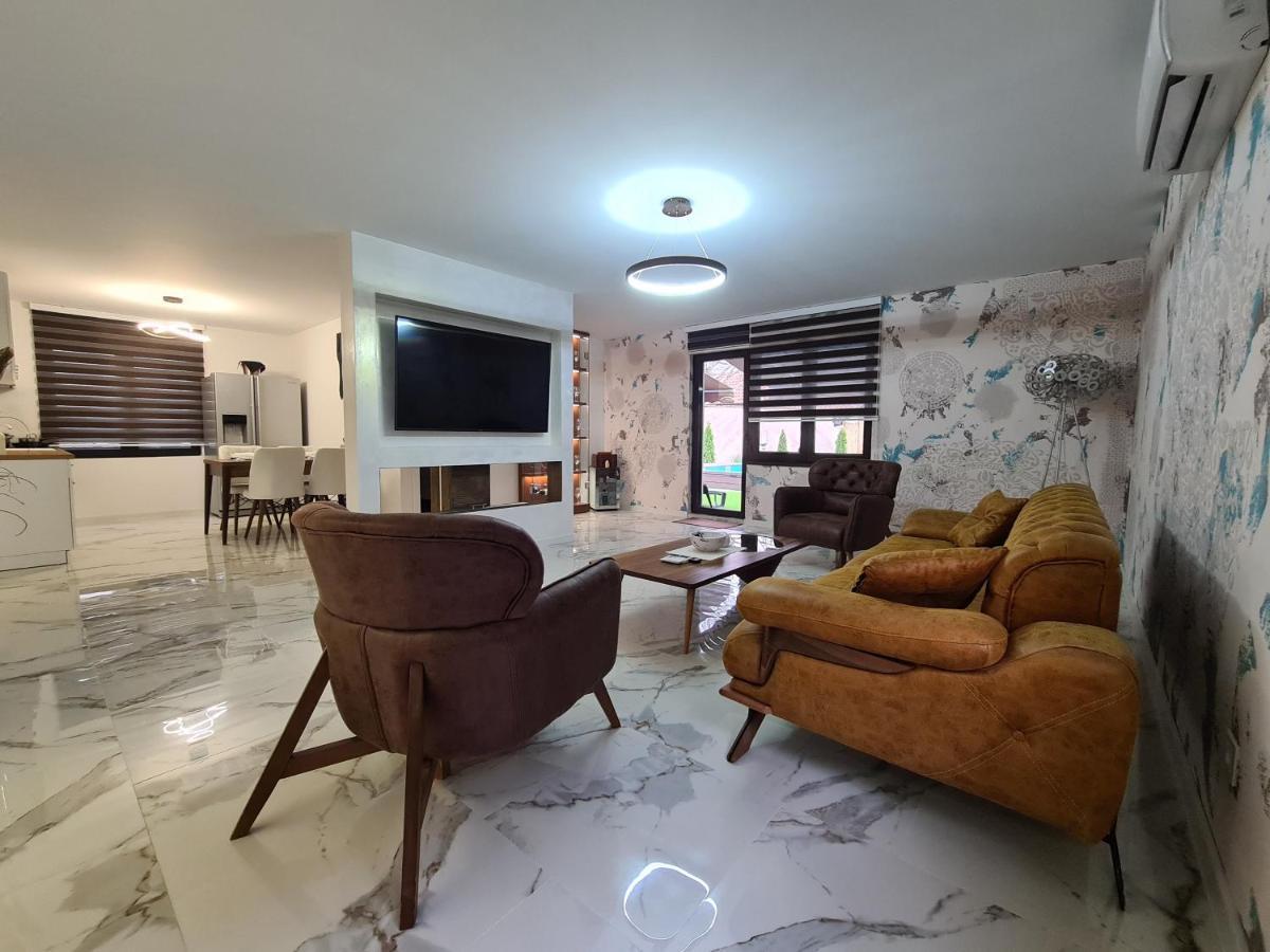 Excellent Time Apartamento Belgrado Exterior foto